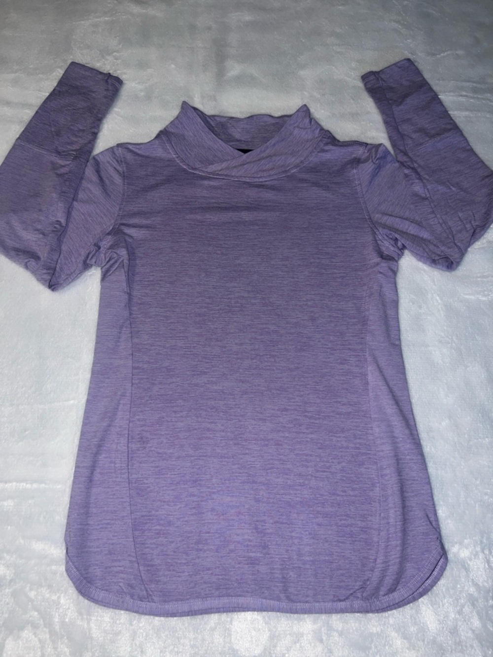 Women's Lavender Long-Sleeve Mock Neck Top